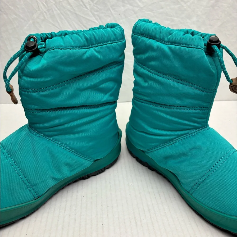 Bogs Snowday Teal Puffer Winter Boots, size 5 big girl, box 25